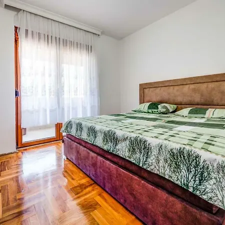 Vibrant Full Comfort Podgorica